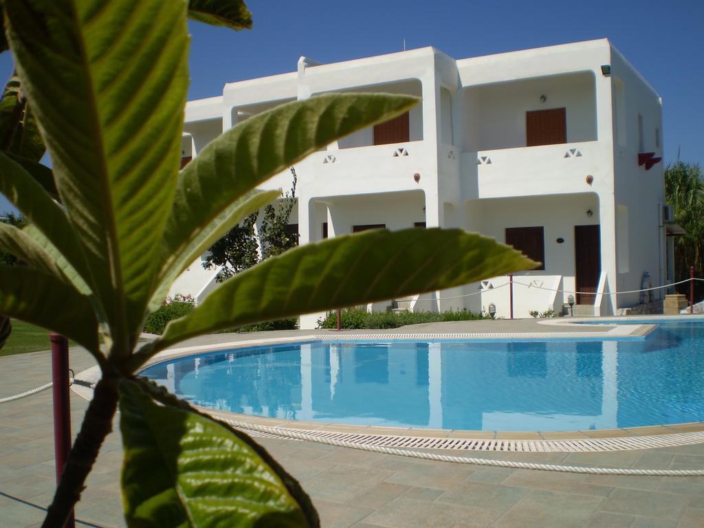 Hotel Angela Skyros Bagian luar foto