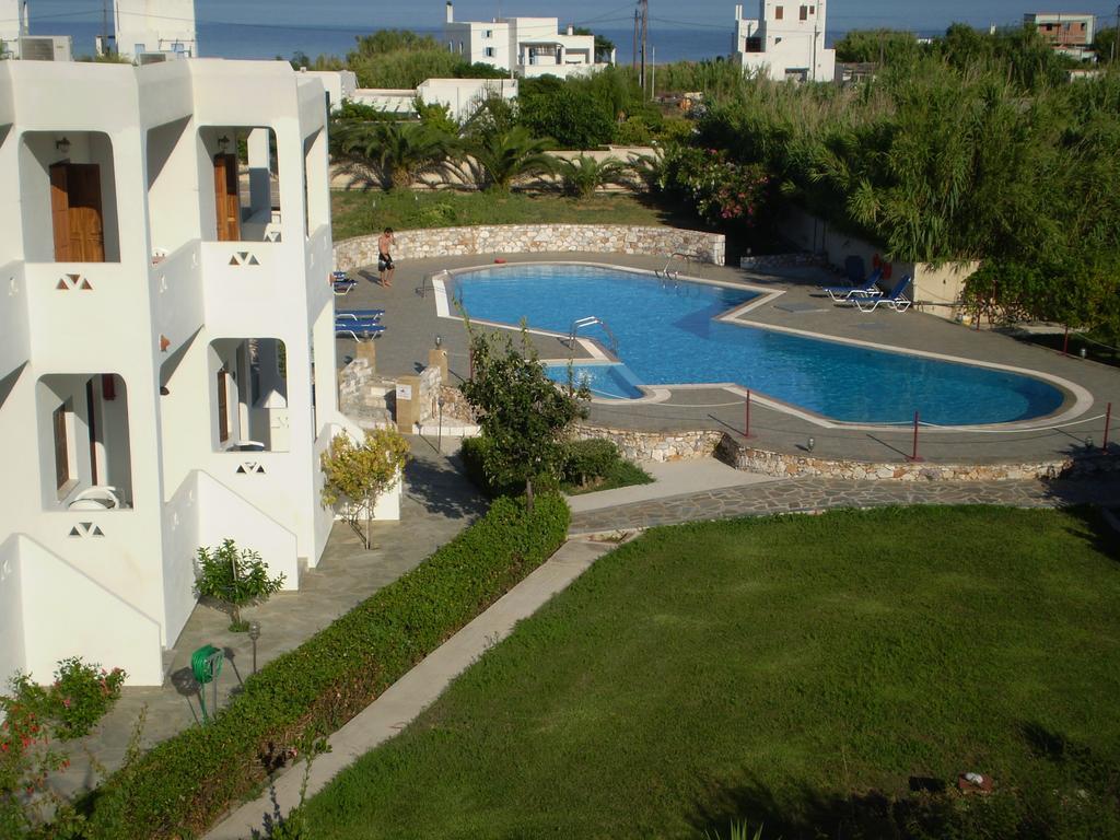 Hotel Angela Skyros Bagian luar foto