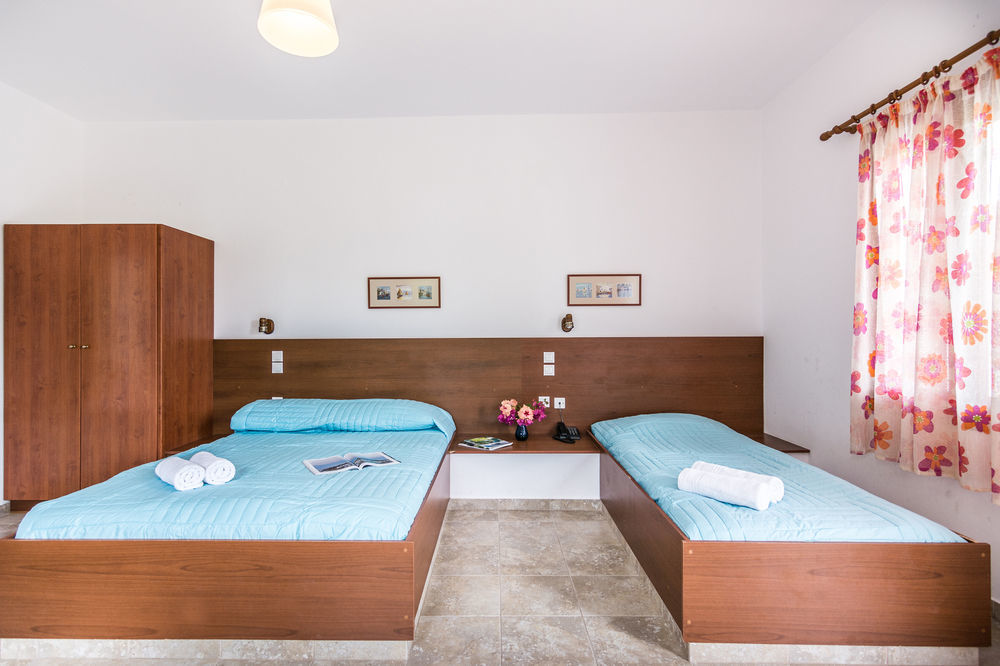 Hotel Angela Skyros Bagian luar foto